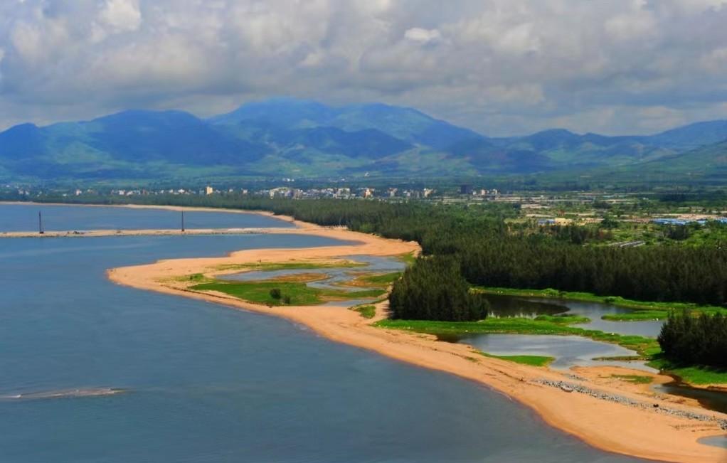 南海岛礁建设最新照片揭秘，中国海洋实力的壮丽画卷展示